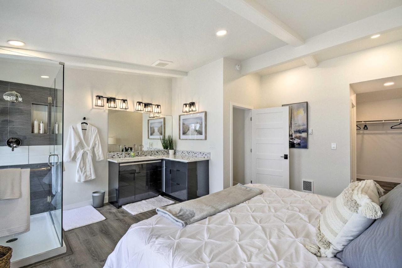 Waterfront Kingston Getaway On Puget Sound! Villa Luaran gambar